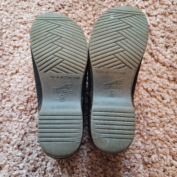 Dansko Brenna Black Clogs - Picture 10 of 10